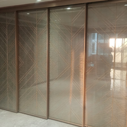 Telescopic partitions